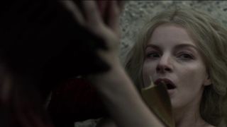 Yvonne_Catterfeld_-_La_belle_et_la_bete (2014)