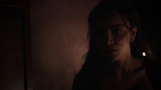 Azure_Parsons__Janet_Montgomery_-_Salem_s01e02 (2014)
