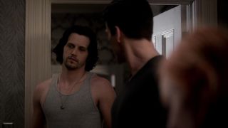 Deborah_Ann_Woll_-_True_Blood_s07e04-05 (2014)