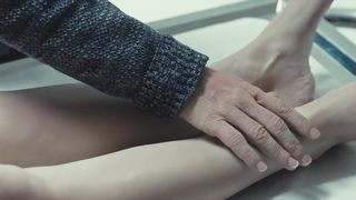 Isild_Le_Besco__Anais_Demoustier_-_Une_nouvelle_amie (2014)