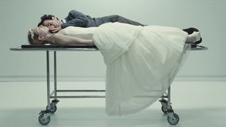 Isild_Le_Besco__Anais_Demoustier_-_Une_nouvelle_amie (2014)