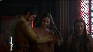 Josephine_Gillan__Kristen_Gillespie_-_Game_of_Thrones_s04e01 (2014)