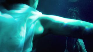 Lilly-Fleur_Pointeaux__Gala_Besson_-_Horsehead (2014)