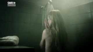 Lisa Maria Potthoff, Mathilde Bundschuh - Morderhus - Der Usedom-Krimi (2014) celeb nude scene