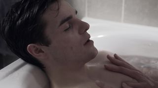 Mara Scherzinger - Ubers Wasser (2014) celeb hot movie scene