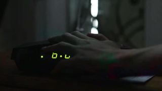 Stephanie Caillol - Au sol (2014) celeb hot scene