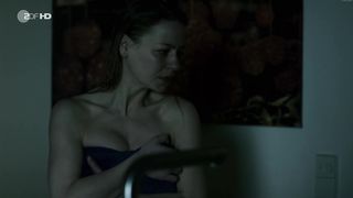 Theresa Scholze - SOKO Koln s11e02 (2014) actress nude scene