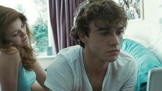 Amy Wren - uwantme2killhim (2013) celebs hot movie scene